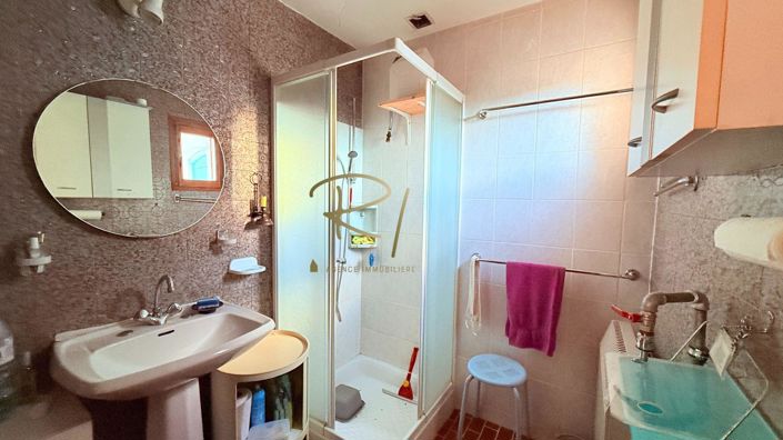 Image No.15-1 Bed House for sale