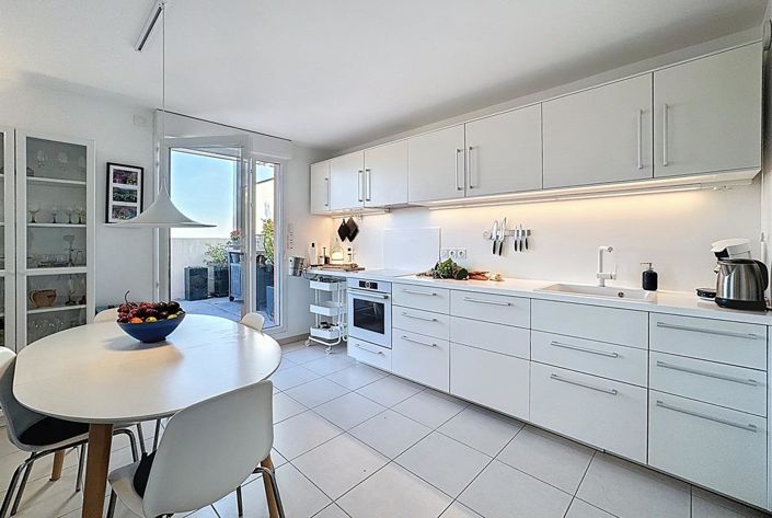 Image No.2-3 Bed Apartment for sale