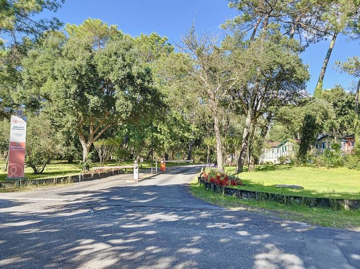 Image No.12-2 Bed House for sale