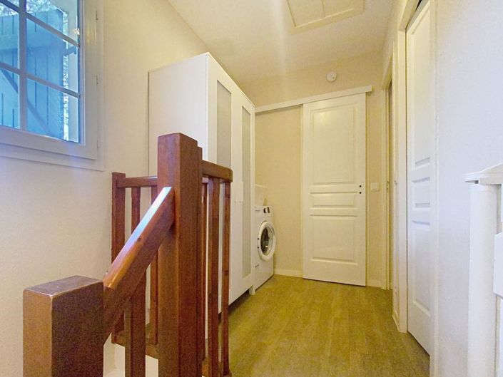 Image No.9-2 Bed House for sale