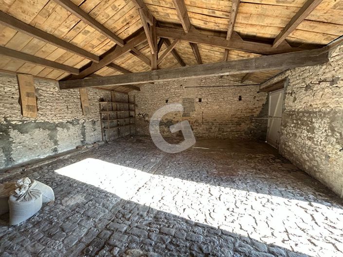 Image No.11-3 Bed House for sale