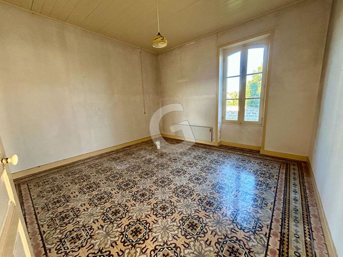 Image No.3-3 Bed House for sale