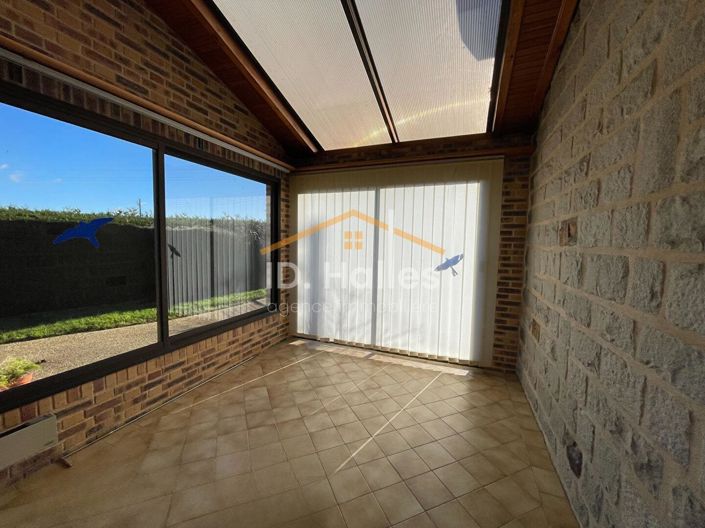 Image No.10-4 Bed House for sale