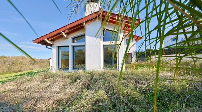 Image No.18-3 Bed Property for sale