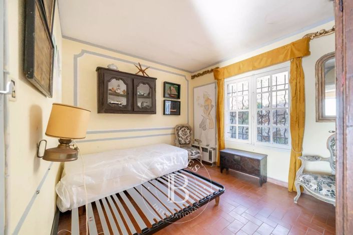 Image No.4-2 Bed House for sale