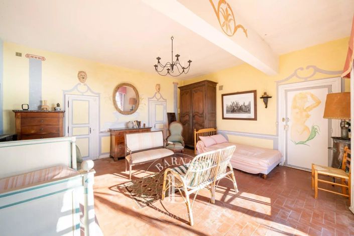 Image No.7-2 Bed House for sale