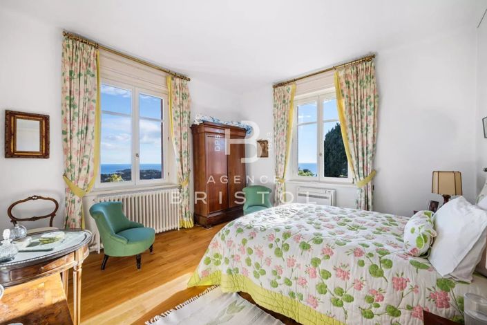 Image No.19-4 Bed House for sale