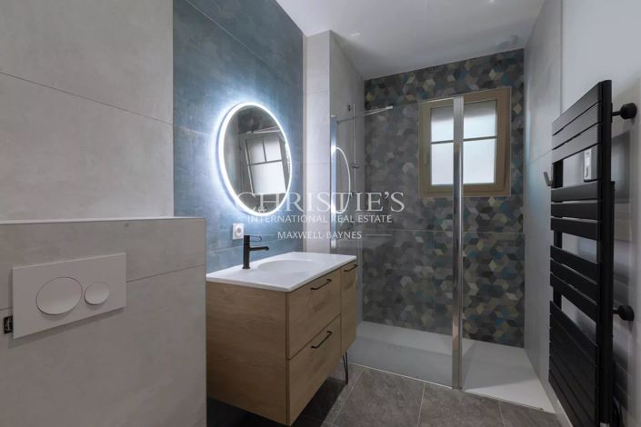 Image No.10-4 Bed House for sale