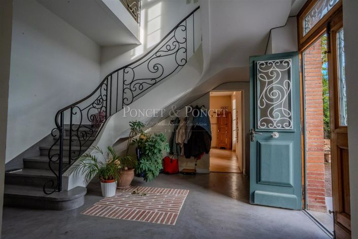 Image No.4-18 Bed House for sale