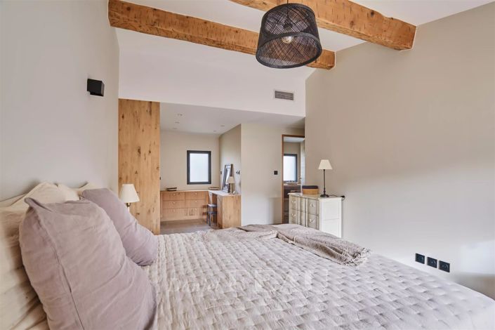 Image No.15-4 Bed House for sale