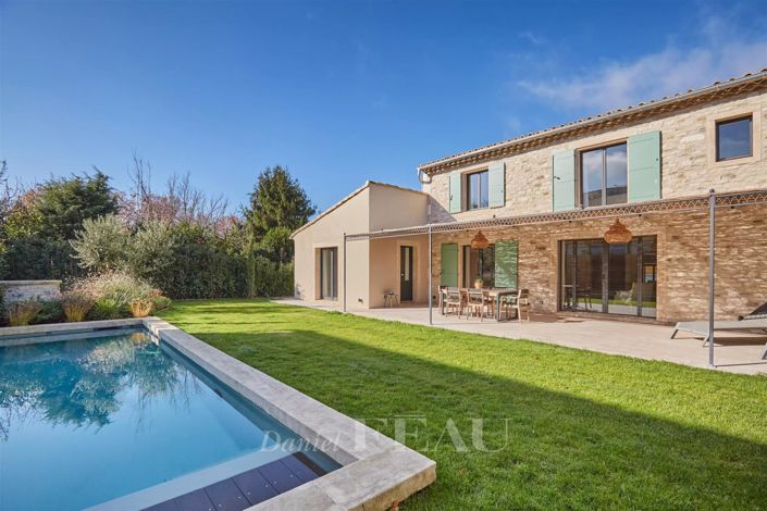 Image No.2-4 Bed House for sale