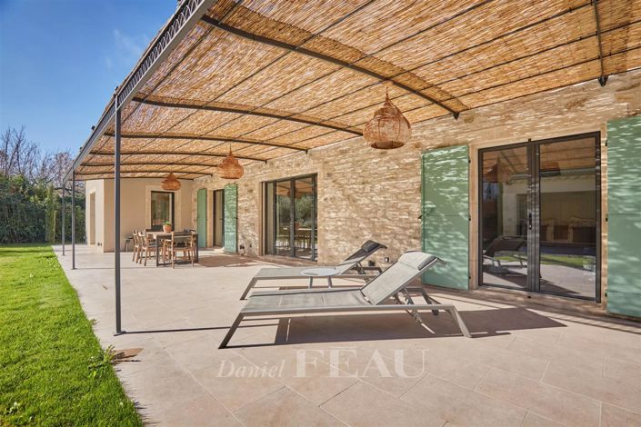 Image No.3-4 Bed House for sale