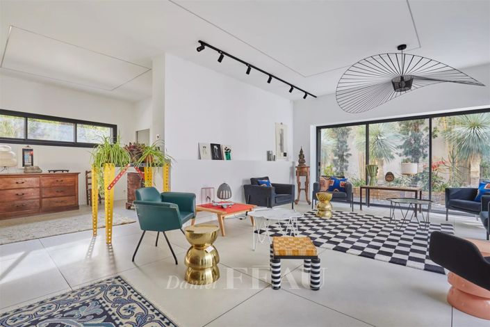 Image No.26-4 Bed House for sale