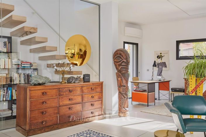 Image No.35-4 Bed House for sale