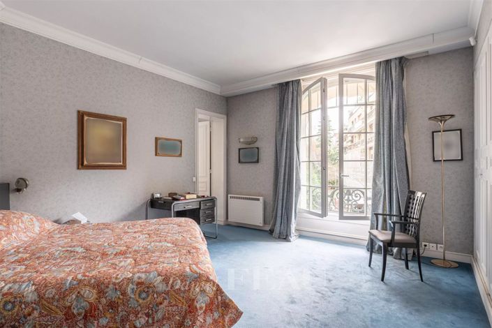 Image No.14-3 Bed Apartment for sale