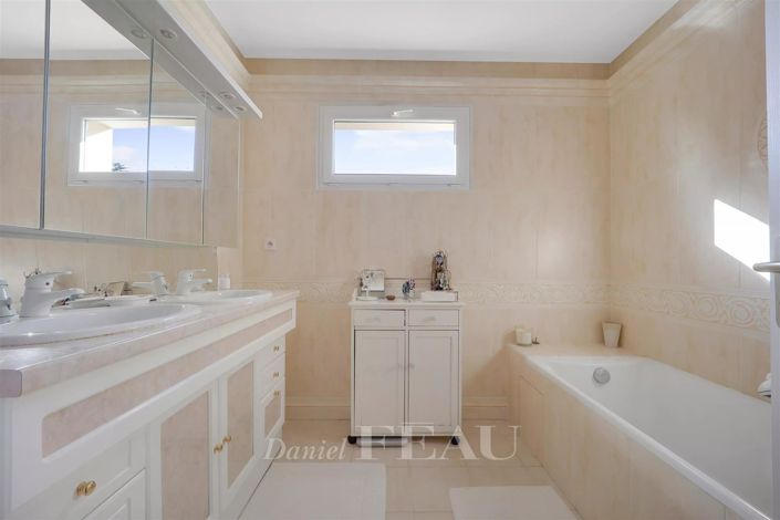 Image No.16-Maison de 4 chambres à vendre à Yvelines