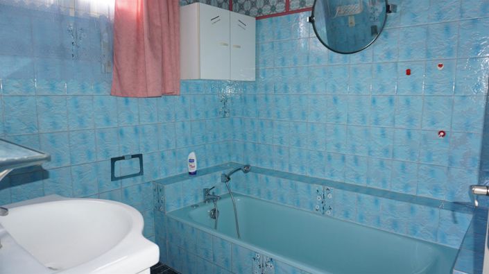 Image No.12-4 Bed House for sale