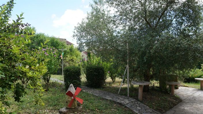 Image No.15-4 Bed House for sale