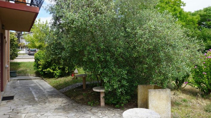 Image No.16-4 Bed House for sale