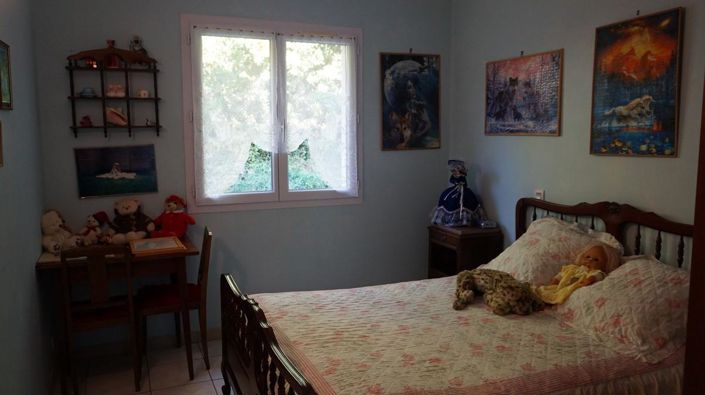 Image No.10-3 Bed House for sale