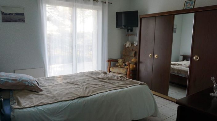 Image No.7-3 Bed House for sale