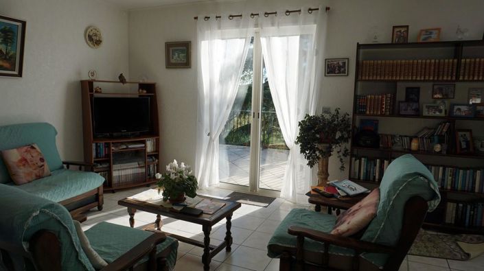 Image No.8-3 Bed House for sale