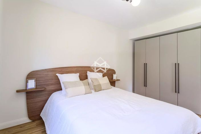 Image No.16-4 Bed Apartment for sale