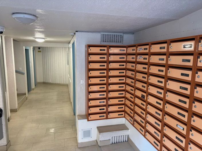 Image No.8-Apartment for sale