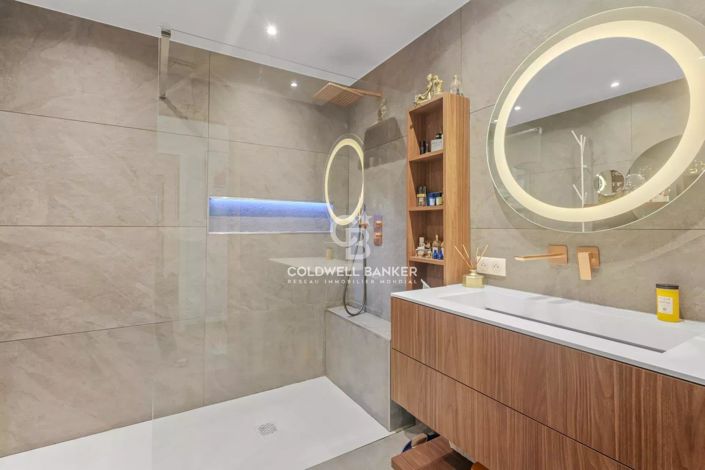 Image No.10-1 Bed Apartment for sale