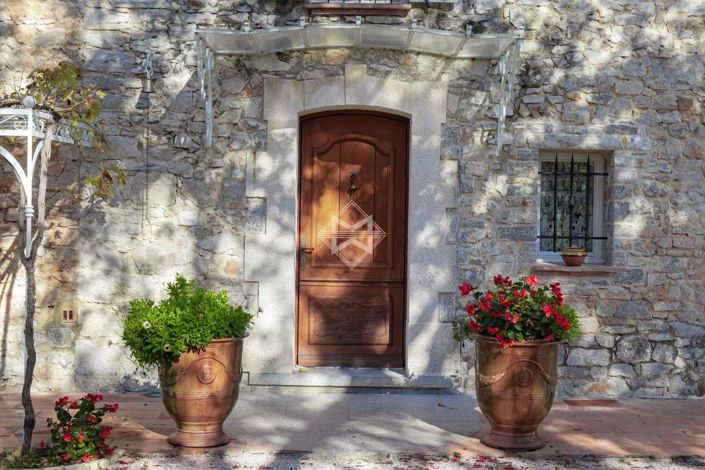 Image No.10-4 Bed House for sale