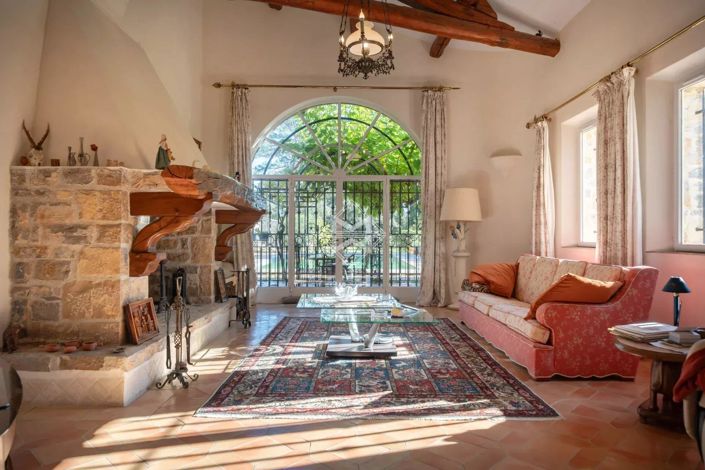 Image No.11-4 Bed House for sale