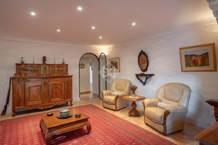 Image No.12-4 Bed House for sale