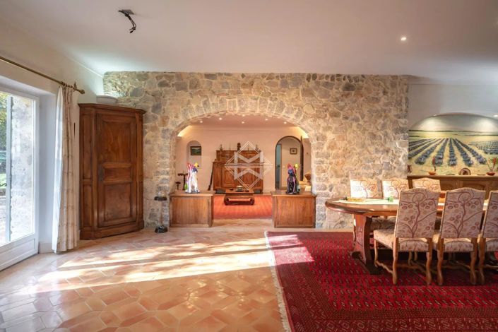 Image No.13-4 Bed House for sale