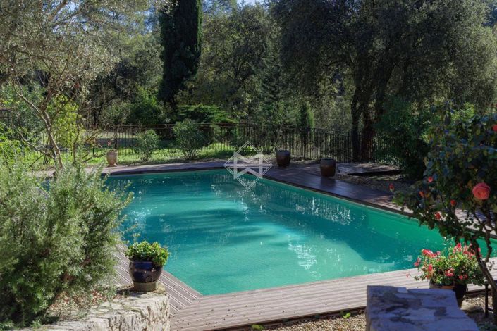 Image No.2-4 Bed House for sale