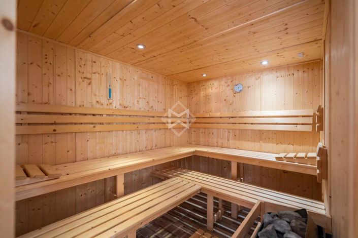 Image No.22-4 Bed House for sale