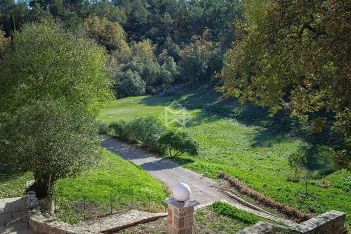 Image No.6-4 Bed House for sale