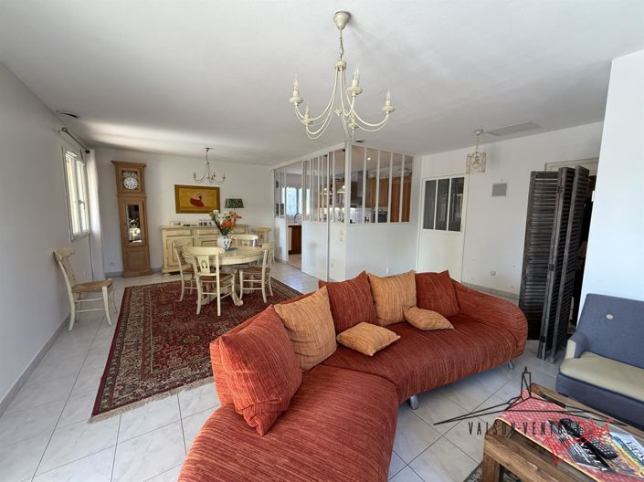 Image No.5-3 Bed House for sale