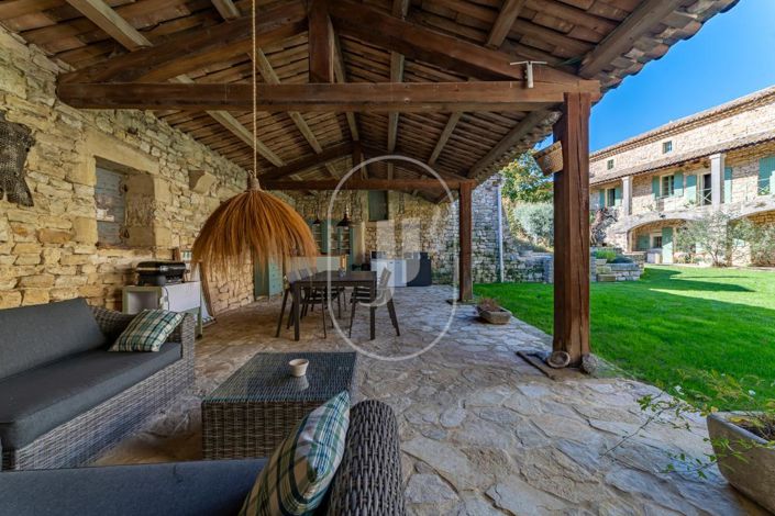 Image No.2-6 Bed House for sale