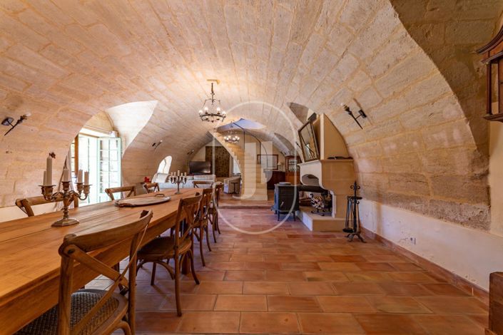 Image No.4-6 Bed House for sale