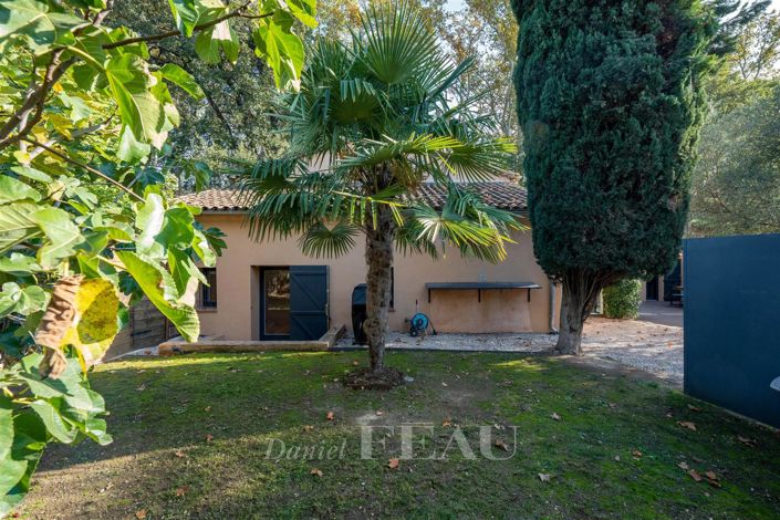 Image No.11-3 Bed House for sale