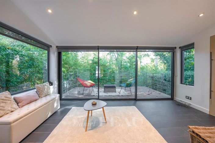 Image No.8-3 Bed House for sale