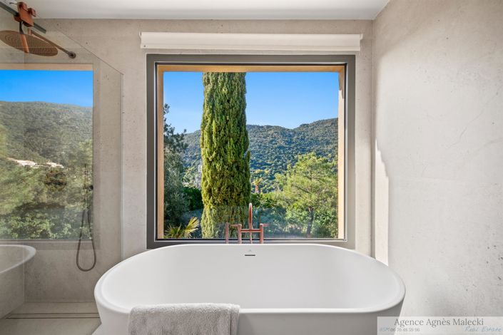 Image No.13-6 Bed House for sale