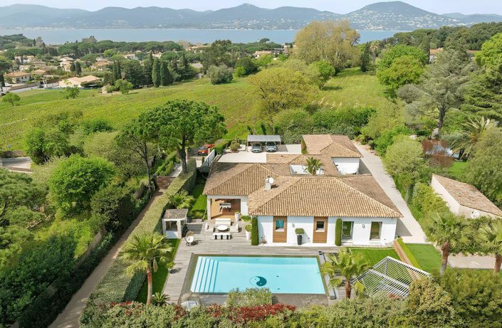 Image No.2-4 Bed House for sale