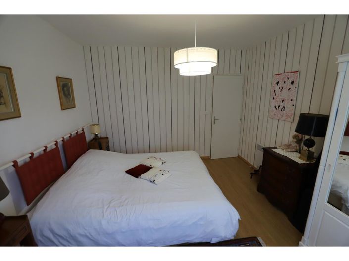 Image No.26-4 Bed House for sale