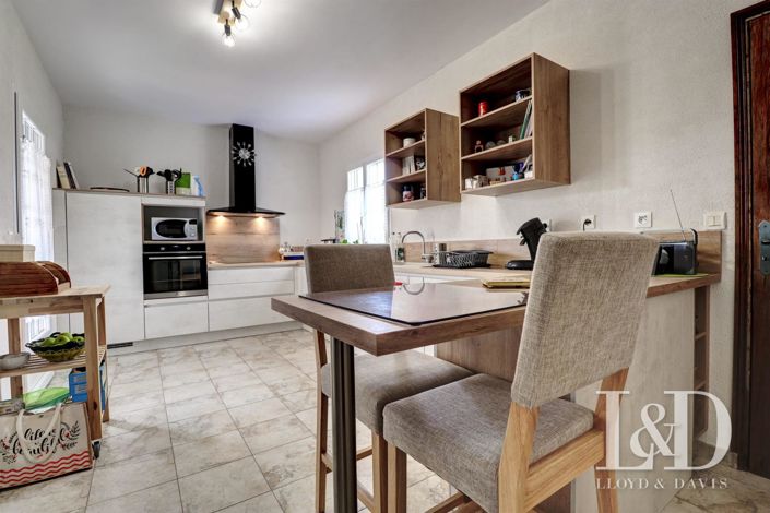 Image No.4-Maison de 4 chambres à vendre à Saint-Ambroix