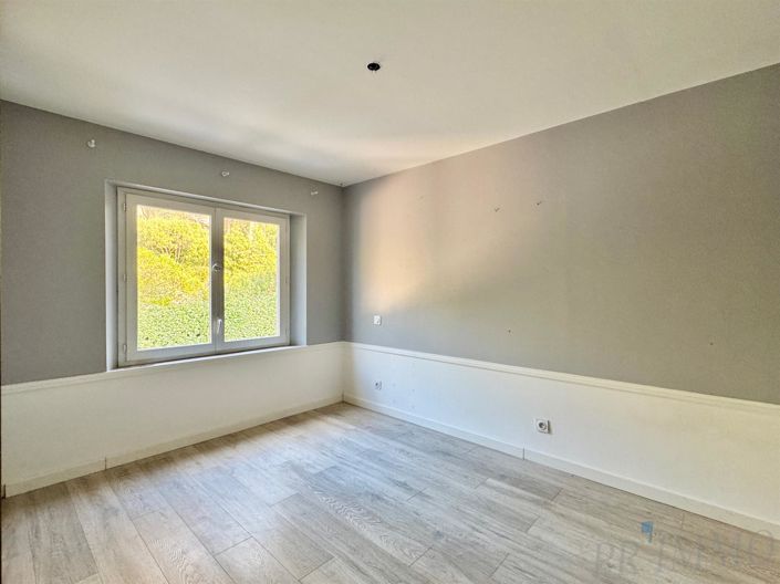 Image No.12-2 Bed House for sale