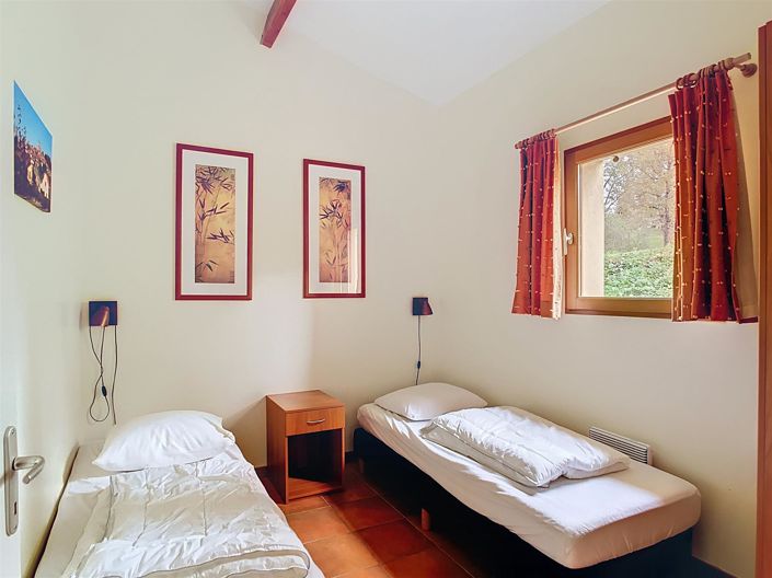 Image No.11-3 Bed House for sale