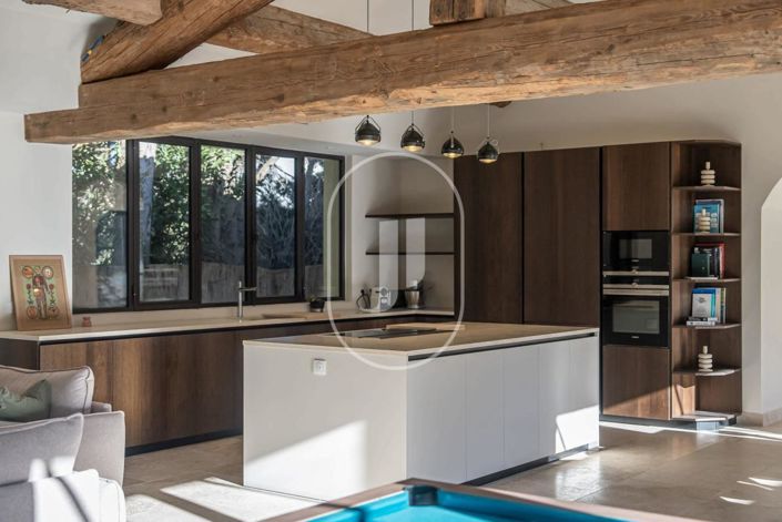 Image No.7-5 Bed House for sale