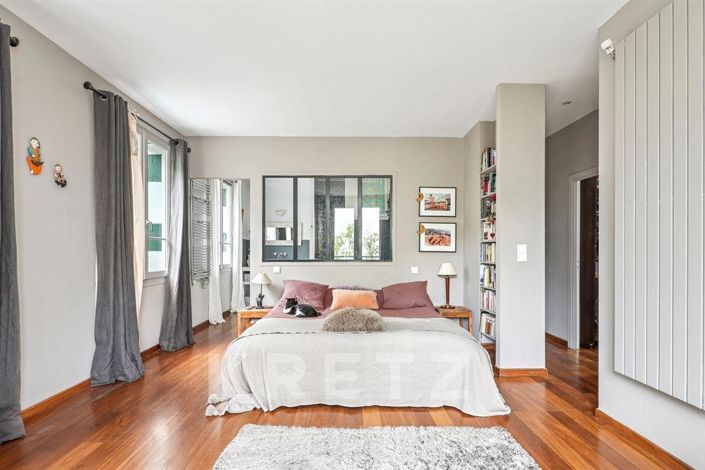 Image No.7-4 Bed House for sale