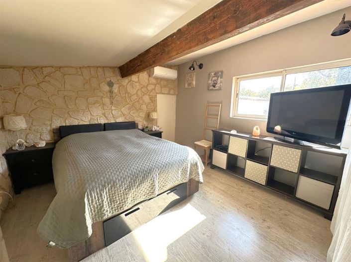 Image No.9-3 Bed House for sale